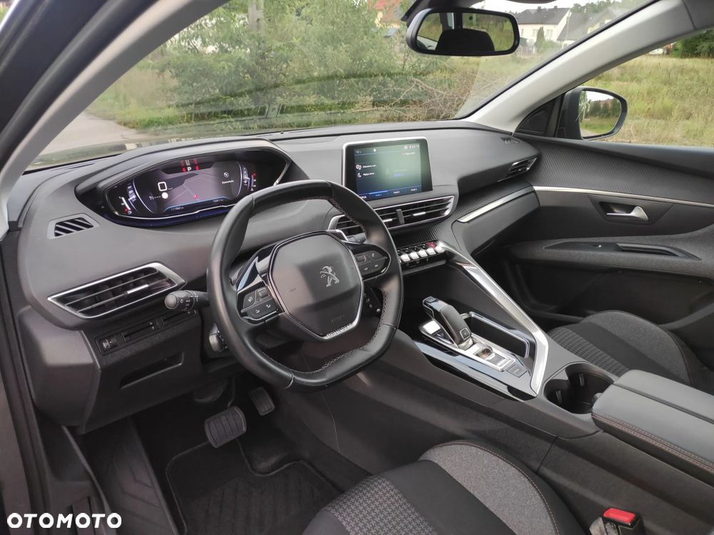 Peugeot 5008 1.2 PureTech Active S&S EAT8 - 21