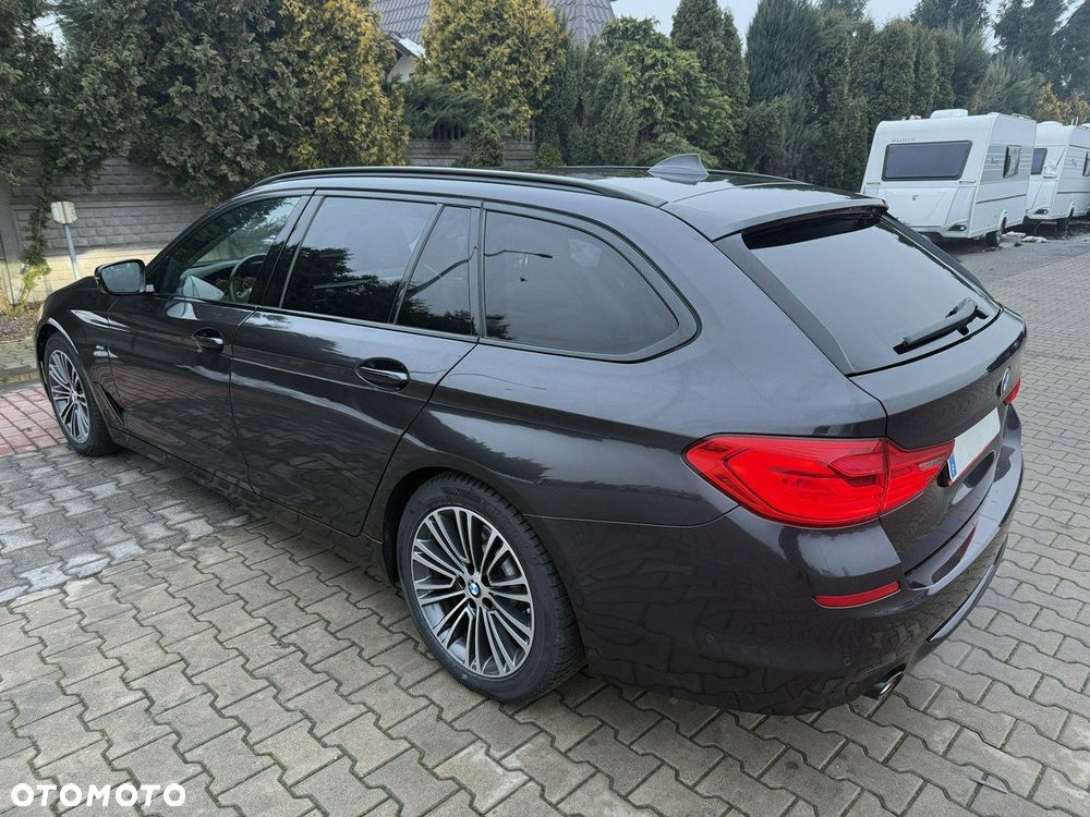 BMW Seria 5 520d Sport - 1