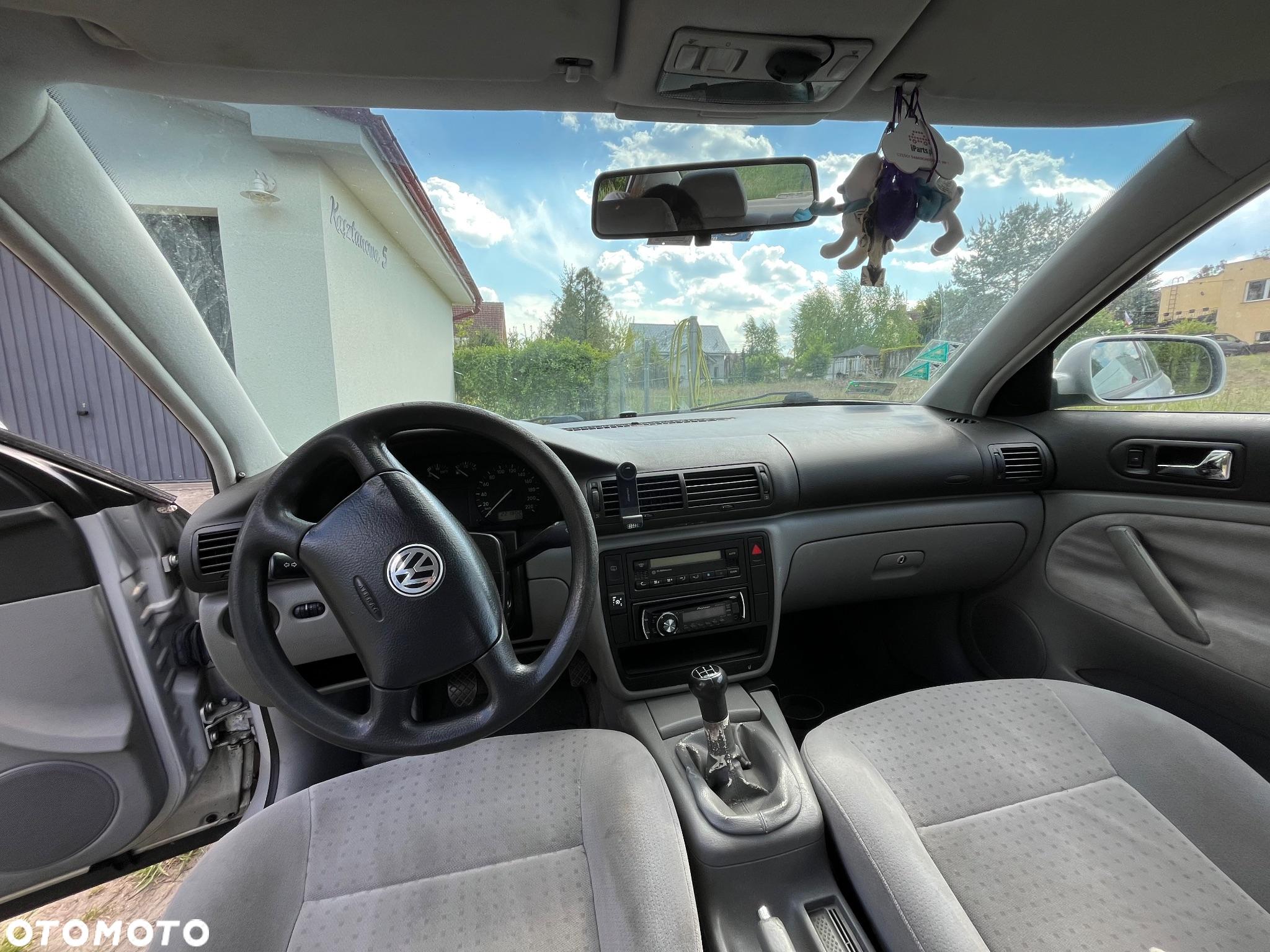 Volkswagen Passat 1.6 Comfortline - 6