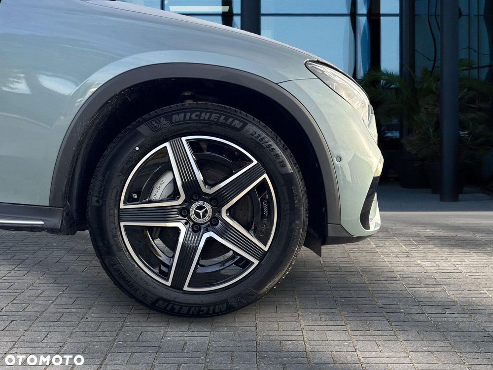 Mercedes-Benz GLC - 16