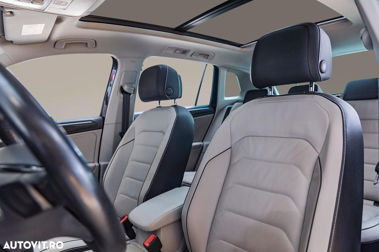 Volkswagen Tiguan - 2