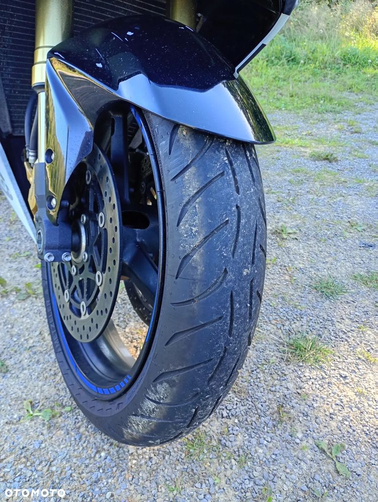 Suzuki GSX-R - 3