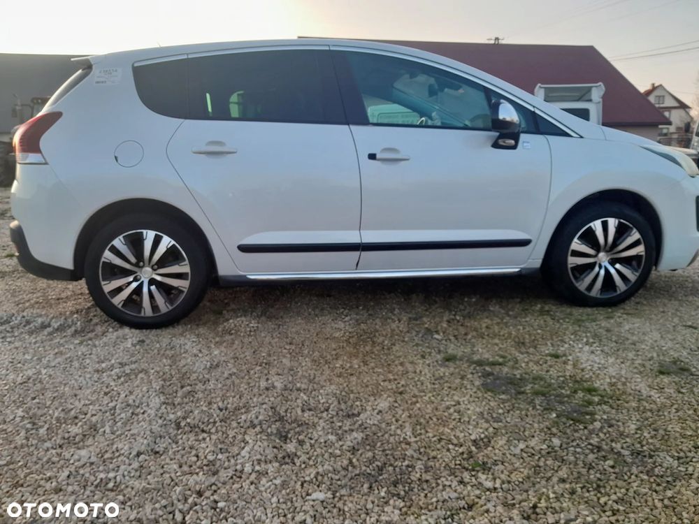 Peugeot 3008 Hybrid4 99g/91g - 2