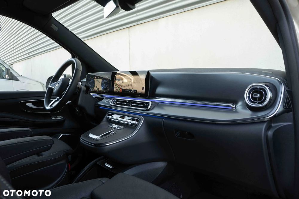 Mercedes-Benz EQV 300 90kWh - 18