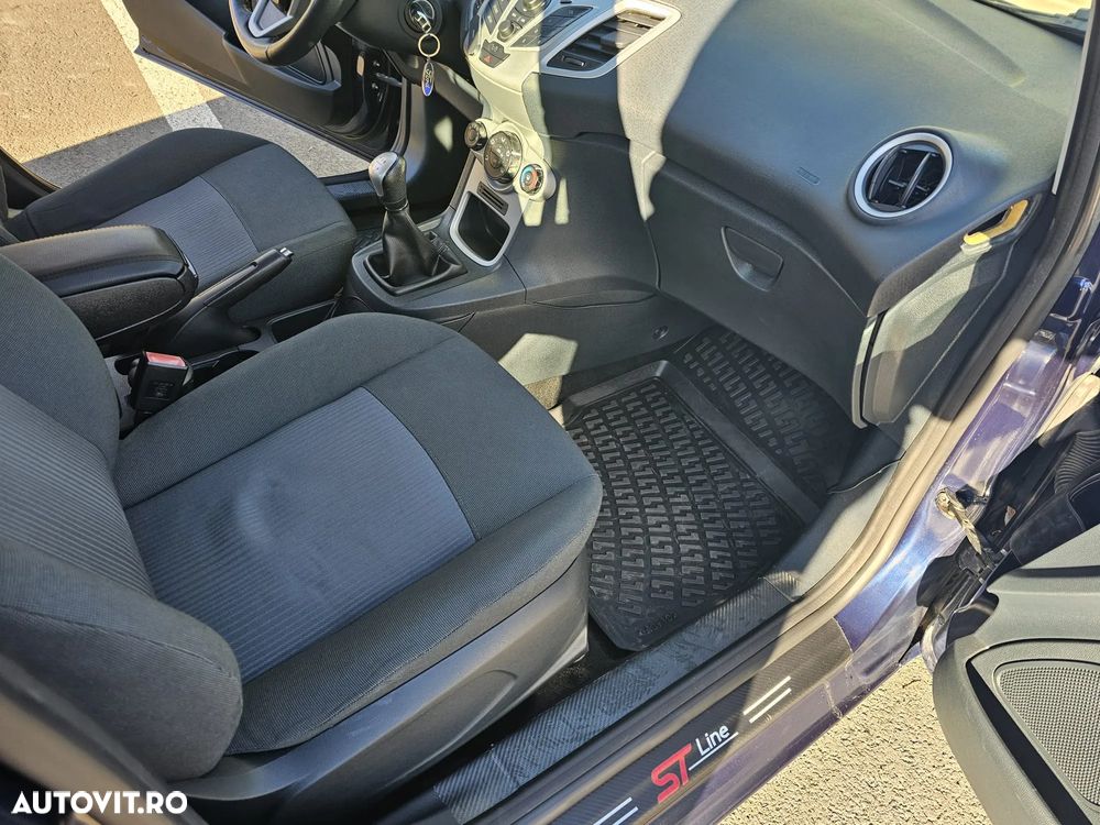 Ford Fiesta - 14