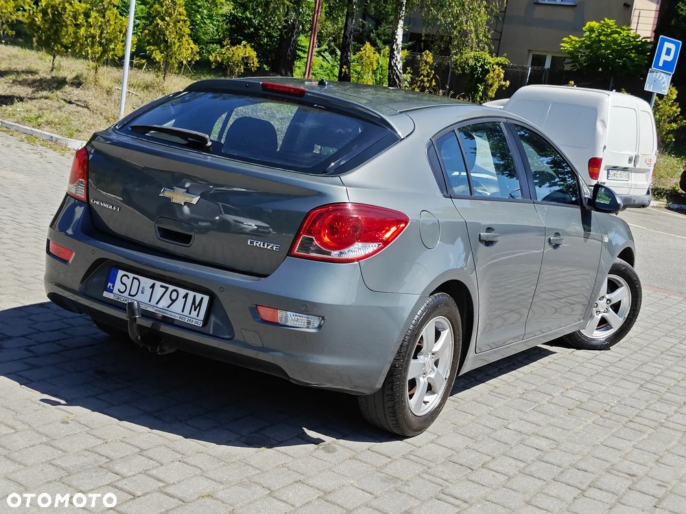 Chevrolet Cruze 1.6 LT - 1