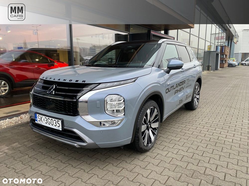 Mitsubishi Outlander - 1
