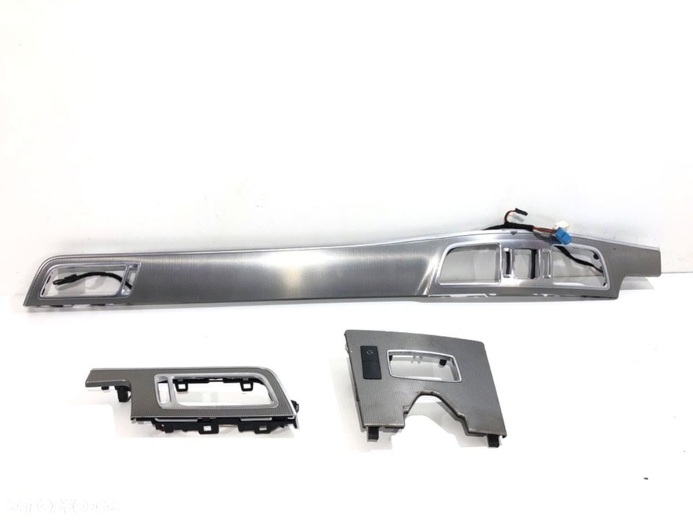 LISTWY DEKOR  MERCEDES-BENZ KLASA E (W212) 2009 - 2016 E 300 Hybrid / BlueTEC Hybrid (212.098) 150 - 1