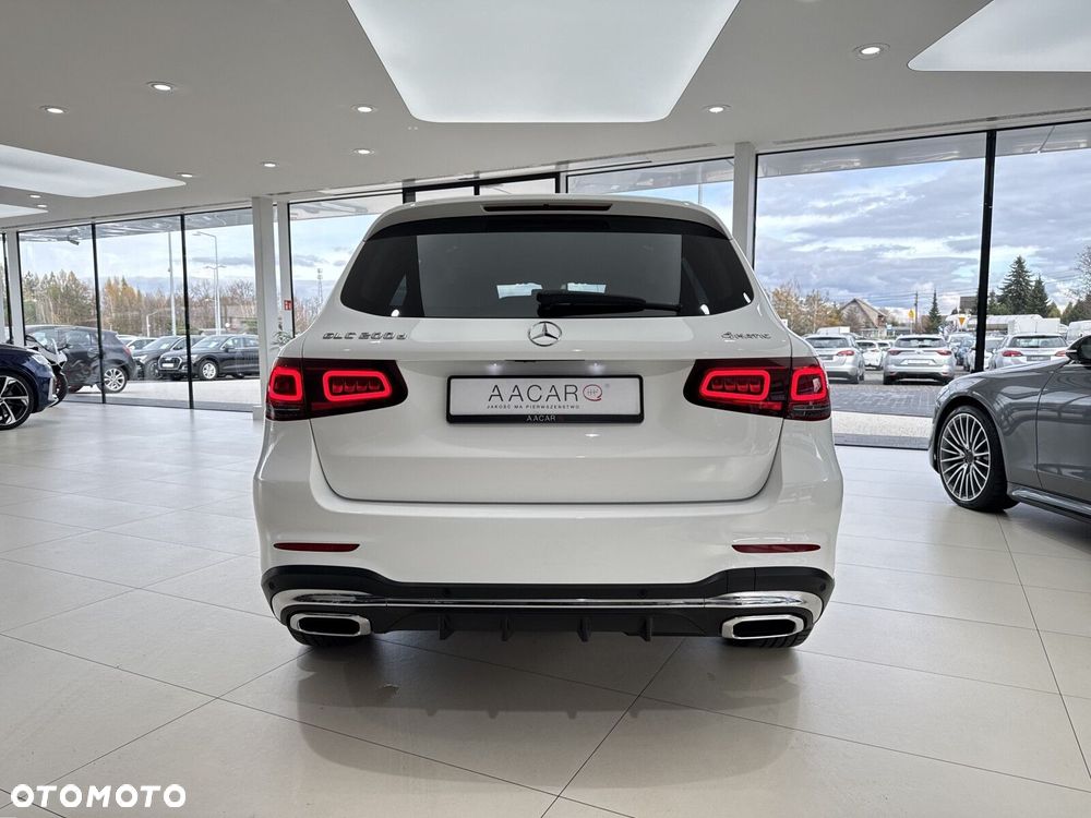 Mercedes-Benz GLC 200 d 4-Matic - 4