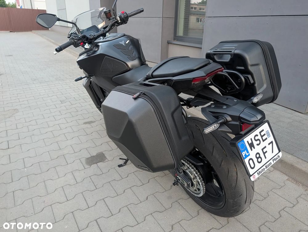 Yamaha MT - 12