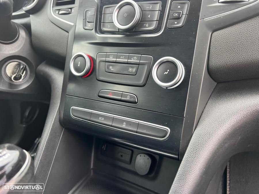 Renault Mégane 1.5 dCi Confort SS - 9