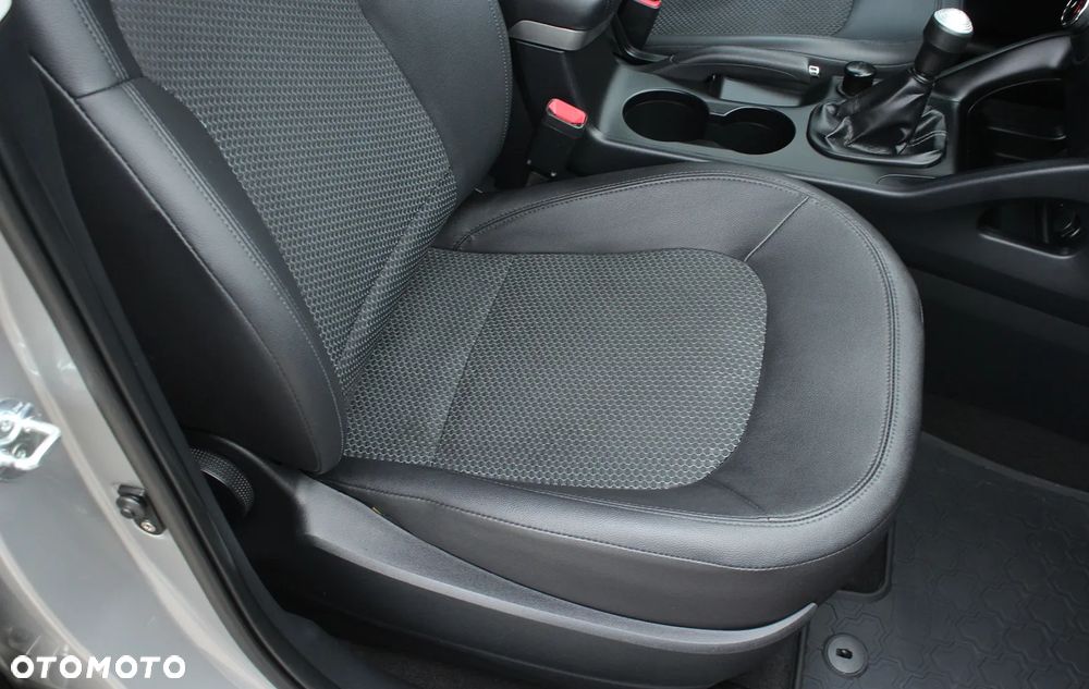 Hyundai ix35 2.0 4WD Style - 28