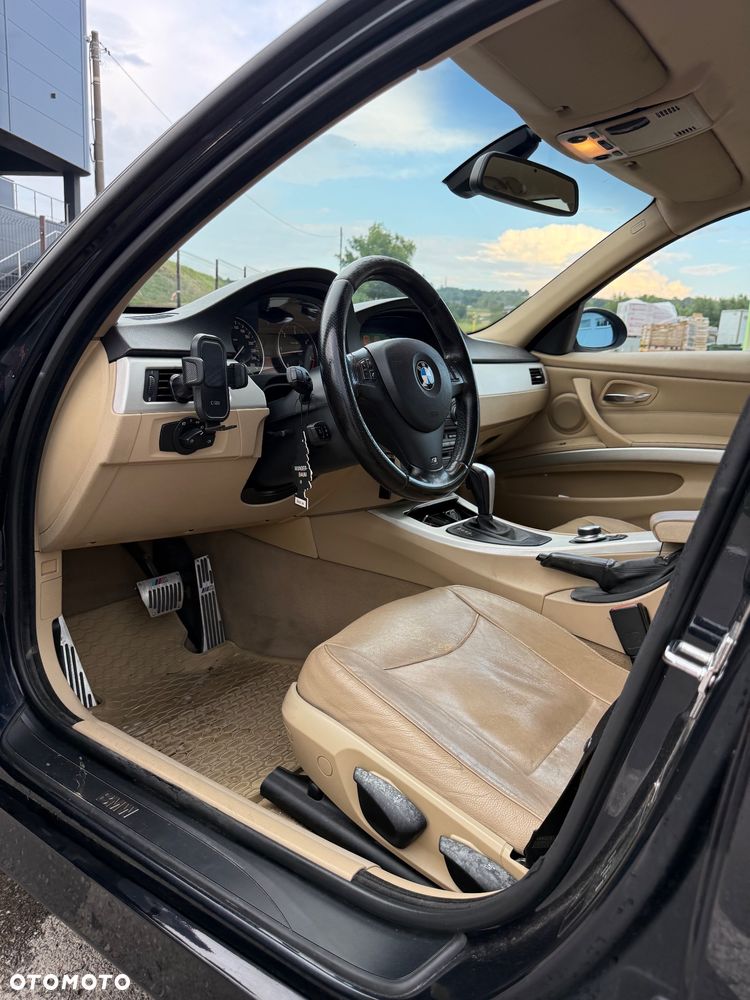 BMW Seria 3 320d DPF - 27