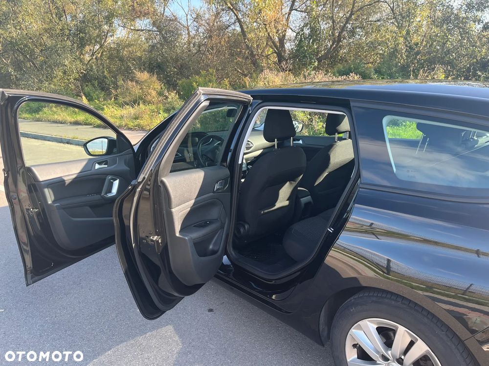 Peugeot 308 1.5 BlueHDi Allure Pack S&S - 15