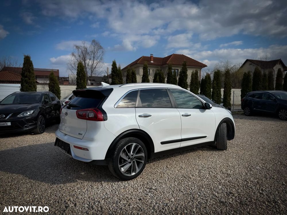Kia Niro 1.6 GDI 2WD Aut. Edition 7 - 3