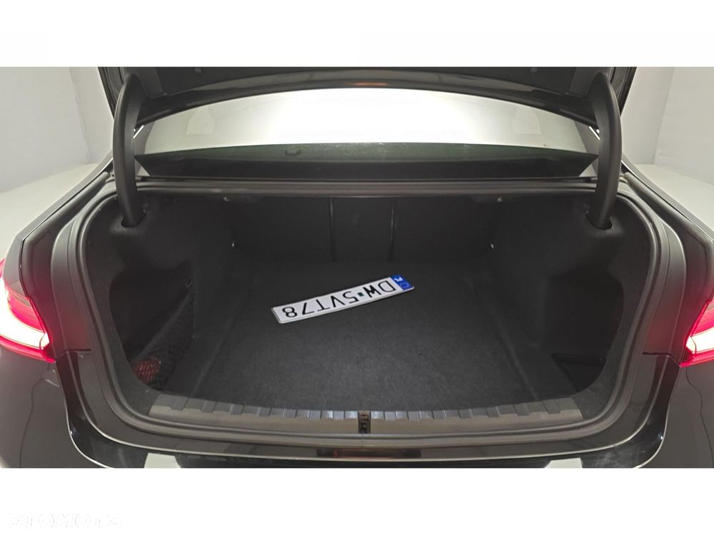BMW Seria 3 320d xDrive mHEV M Sport - 24