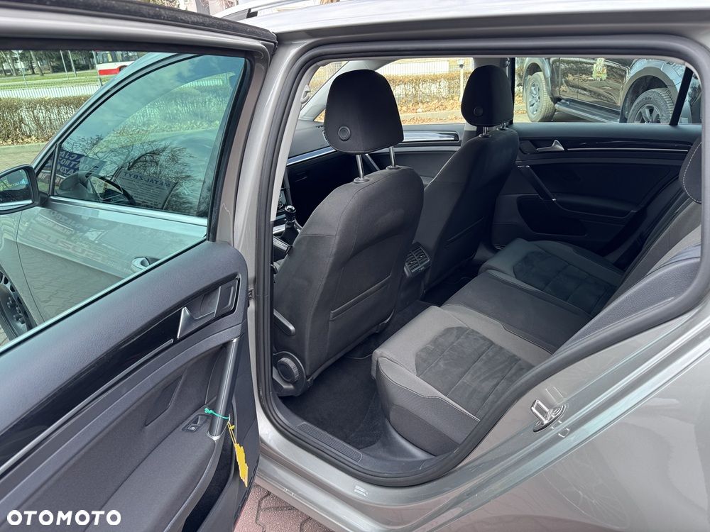 Volkswagen Golf 1.4 TSI BMT Highline - 16