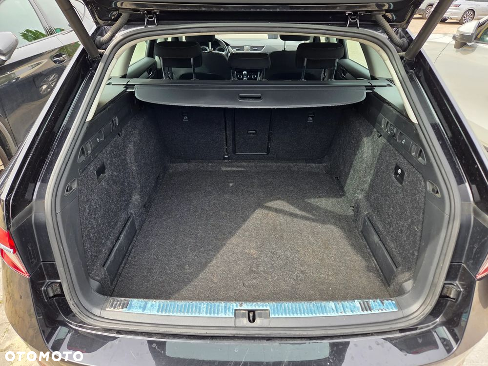 Skoda Superb 2.0 TDI Ambition - 12