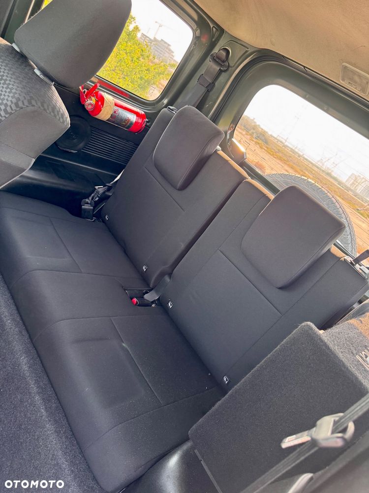 Suzuki Jimny - 33