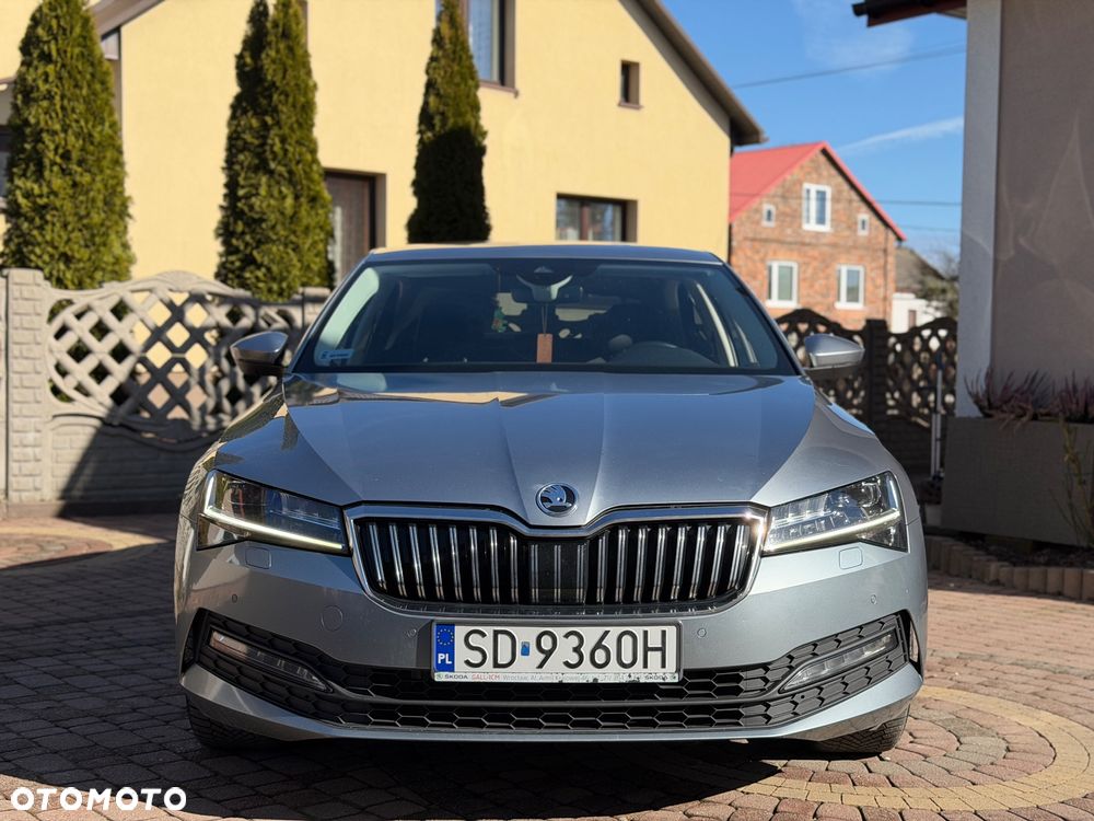 Skoda Superb 2.0 TDI SCR 4x4 Sportline DSG - 9
