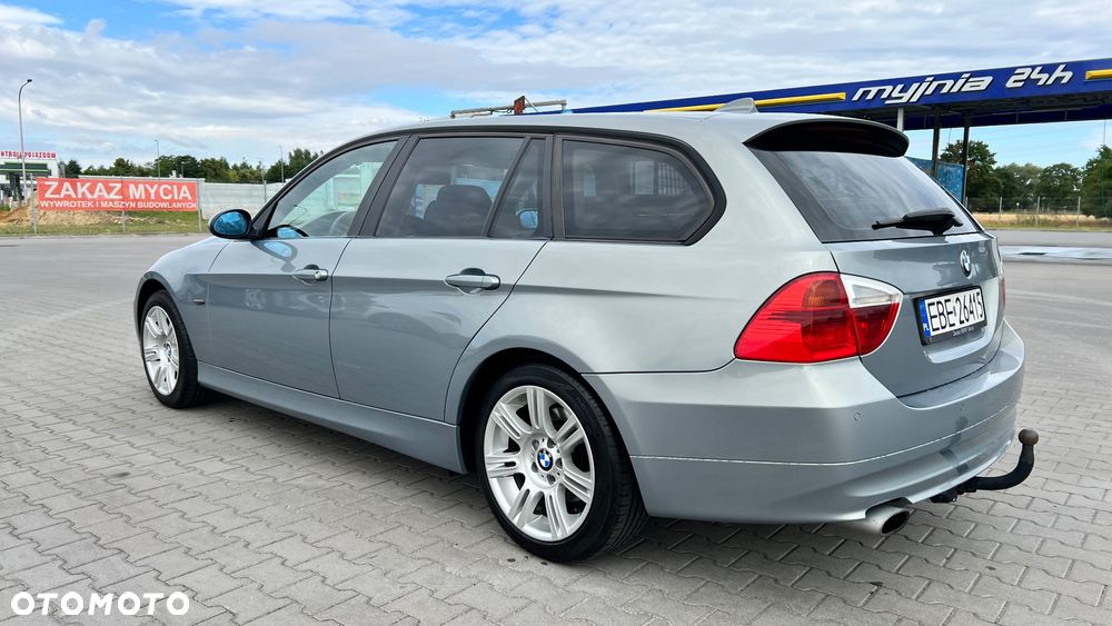 BMW Seria 3 320d DPF - 1