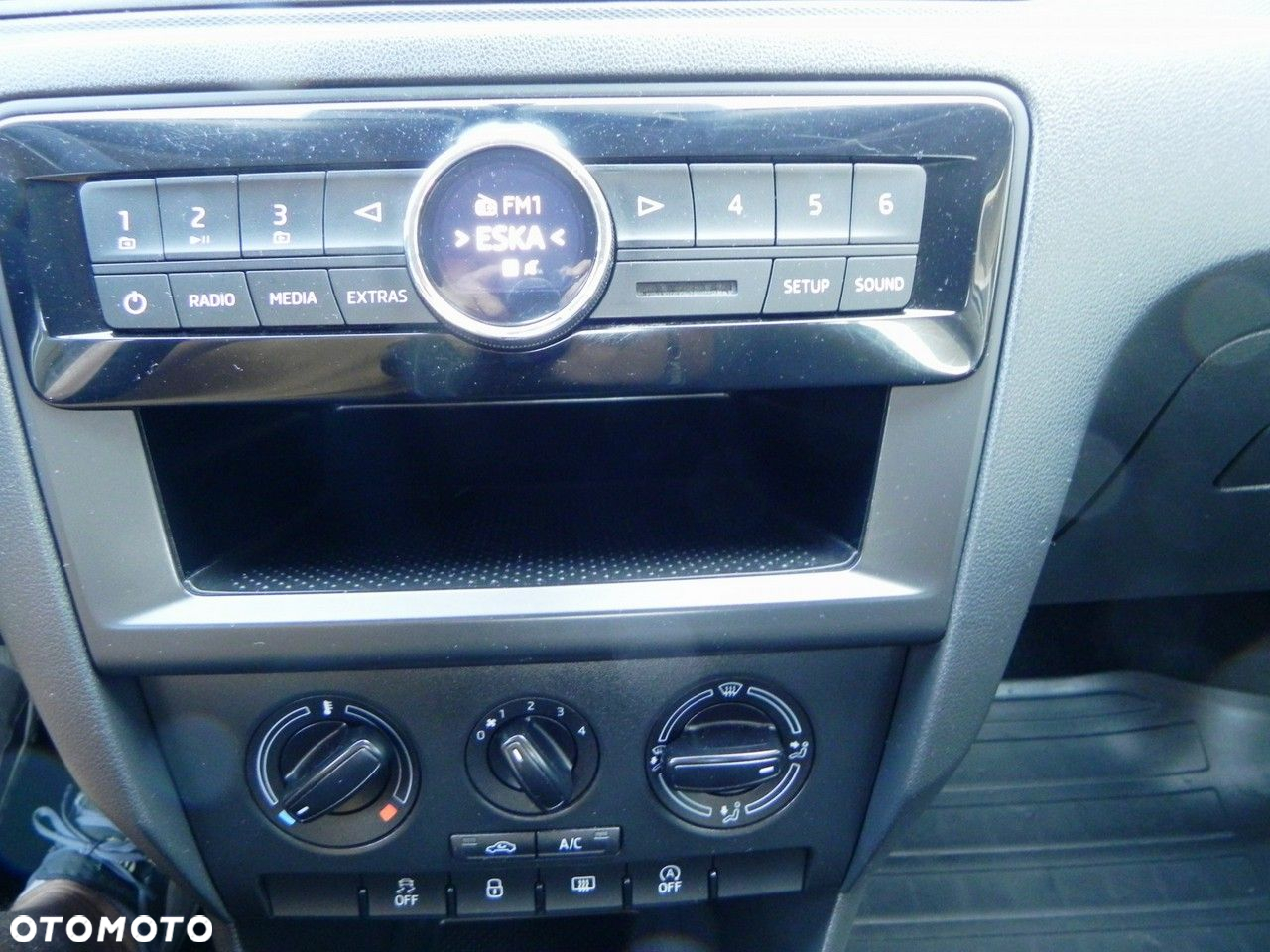 Skoda RAPID - 7