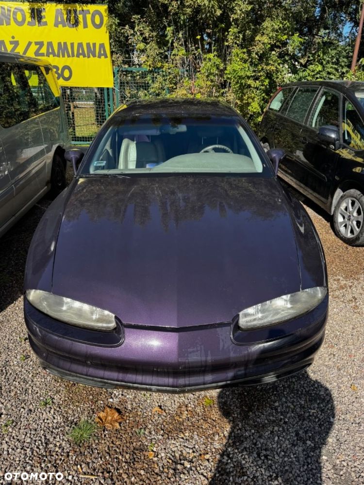 Oldsmobile Aurora - 2