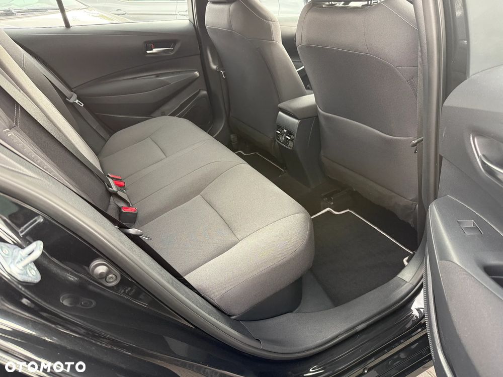 Toyota Corolla 1.8 Hybrid Comfort - 18