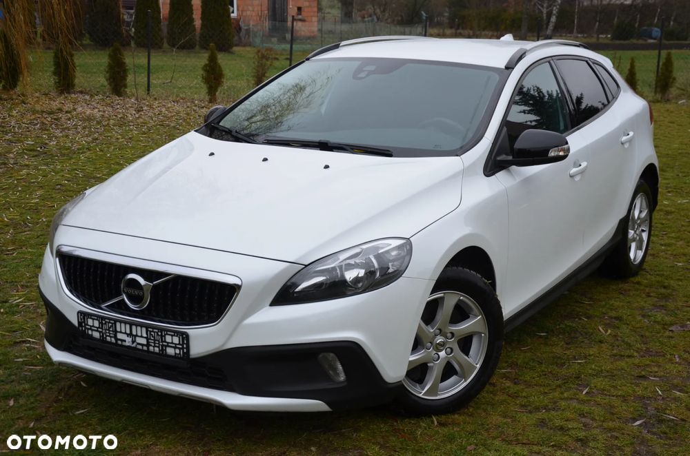 Volvo V40 Cross Country D2 Momentum - 4