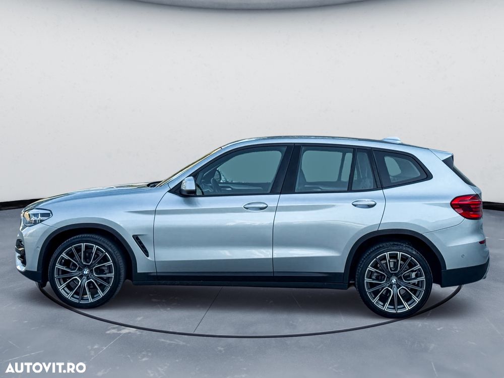 BMW X3 xDrive20i AT xLine - 12