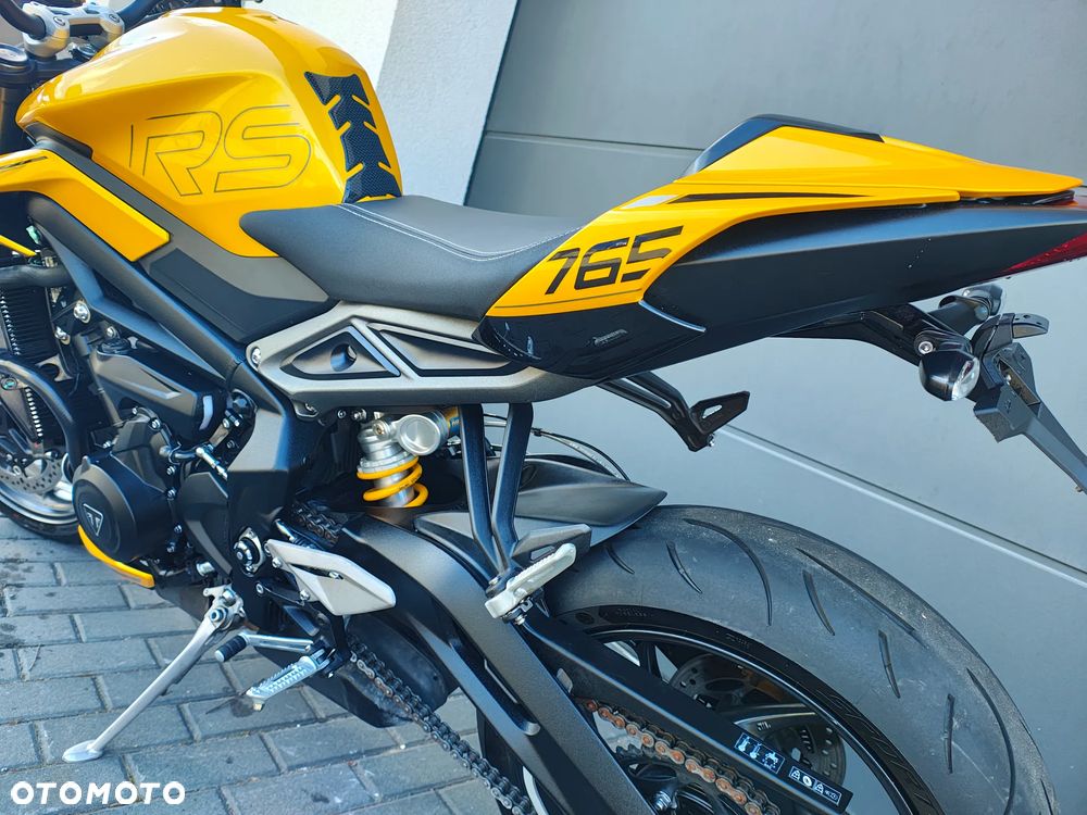 Triumph Street Triple - 17