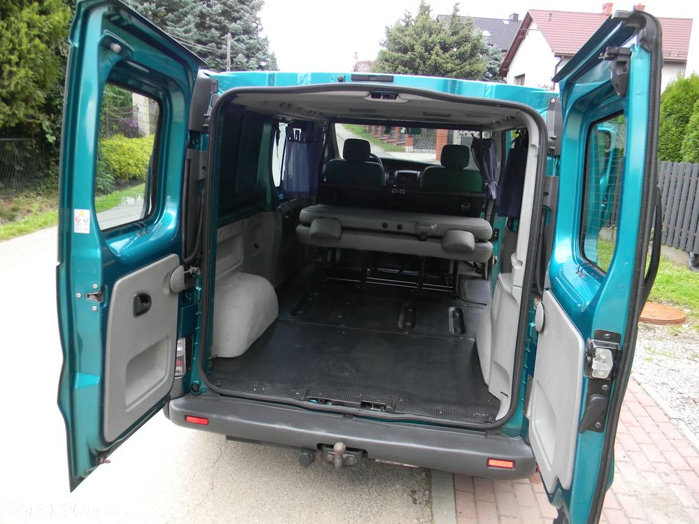Renault Trafic Passenger Expression - 24