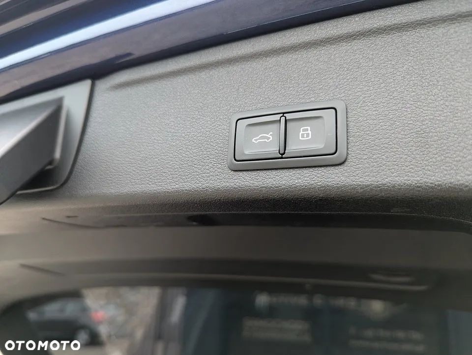 Audi A4 Avant 2.0 TDI S tronic design - 34