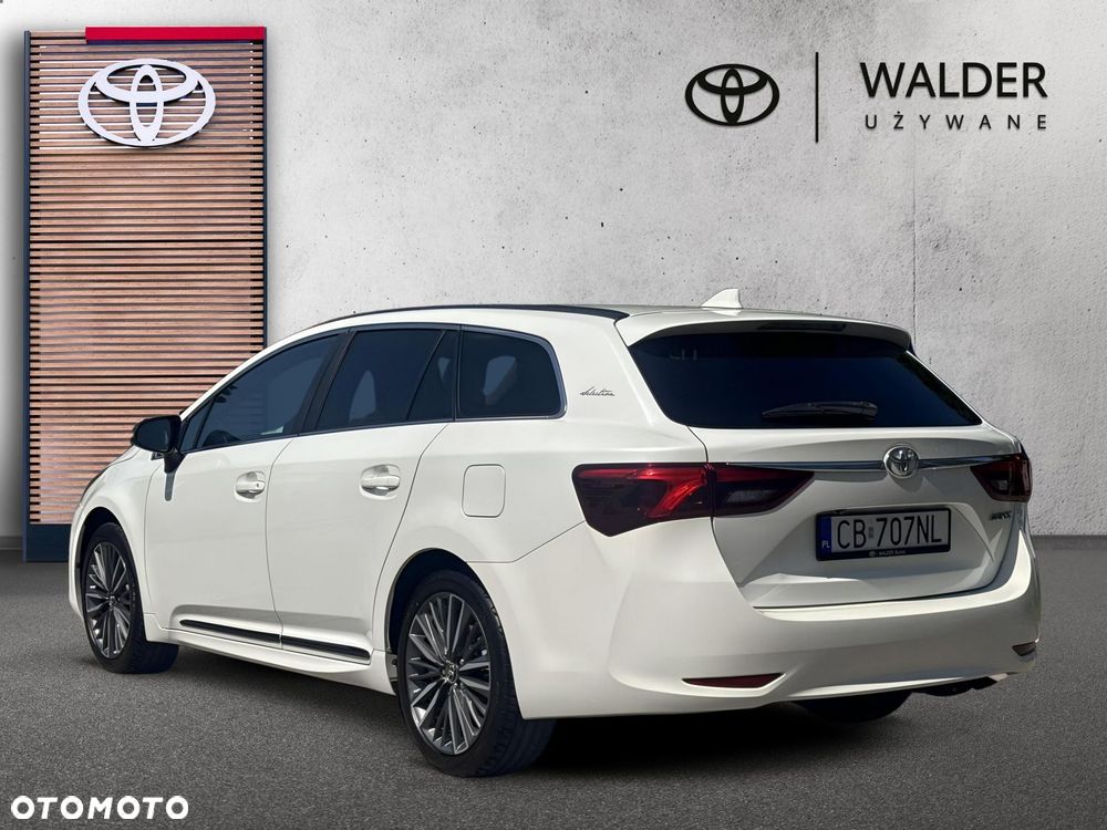 Toyota Avensis 1.8 Selection MS - 3