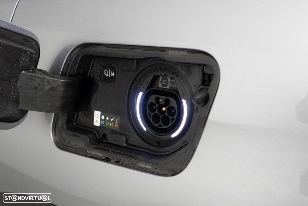 Peugeot 3008 1.6 Hybrid4 GT e-EAT8 - 18