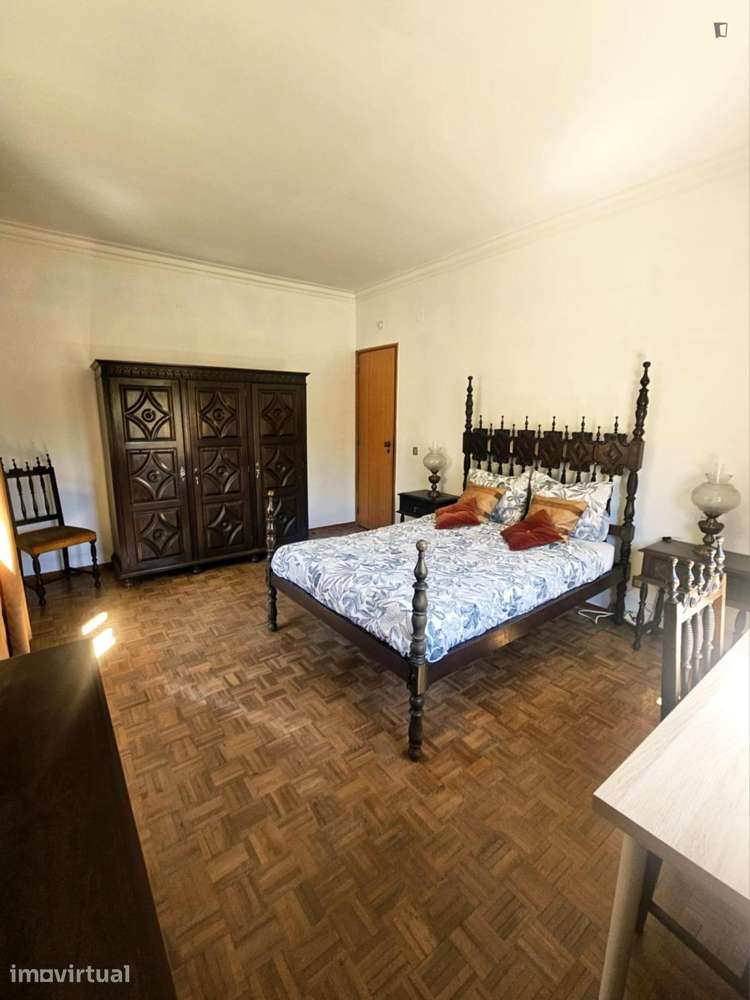 Quarto - localizado em Amadora Lisbon - Grande imagem: 2/9
