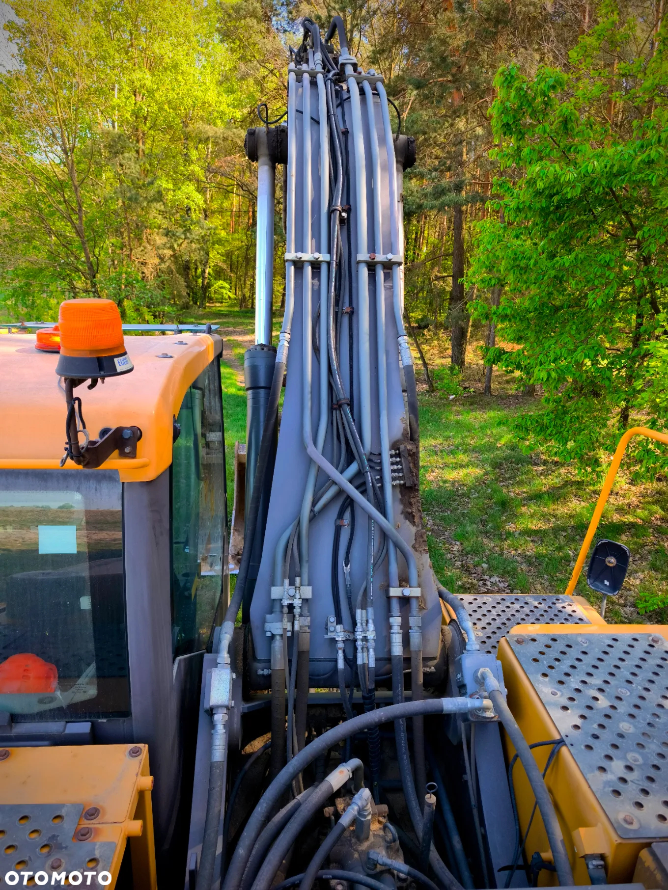Volvo EC 250DL - 11