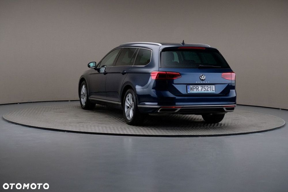 Volkswagen Passat Variant 2.0 TSI Elegance DSG - 2