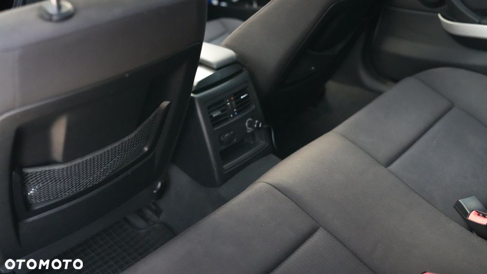BMW Seria 3 - 18