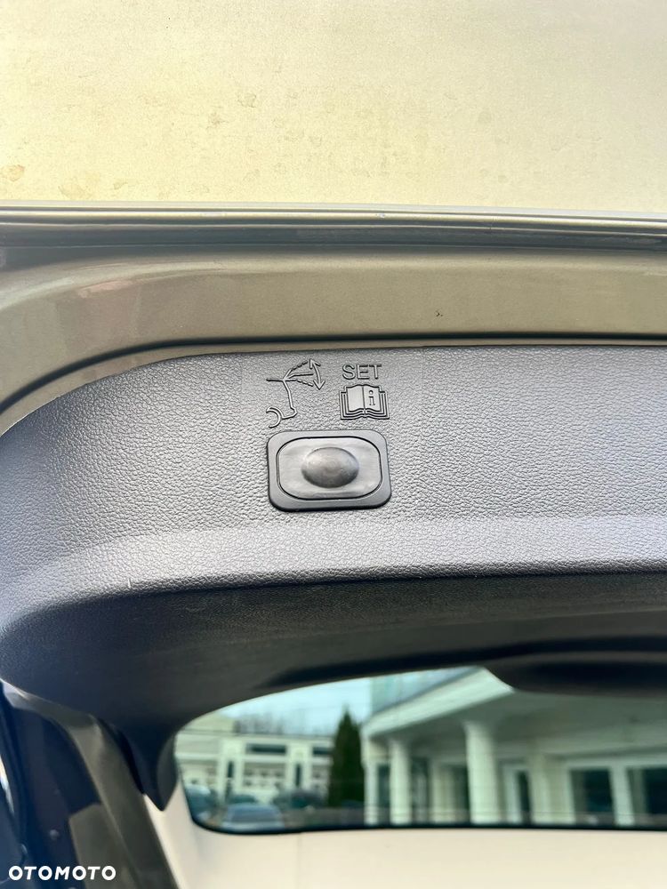 Ford Kuga 2.0 TDCi 4WD Trend - 7