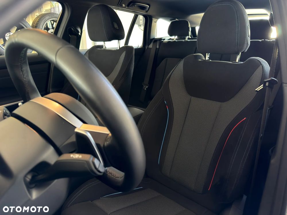 BMW Seria 3 330i xDrive M Sport - 11