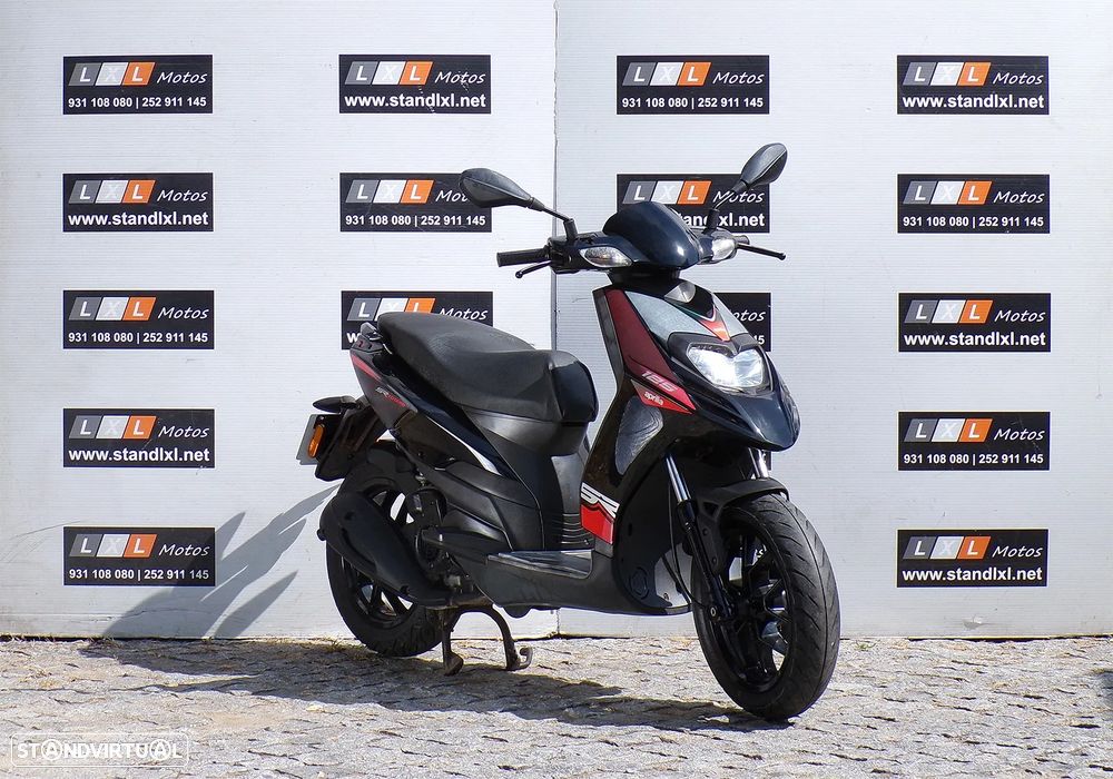 Aprilia SR 125 MOTARD - 1