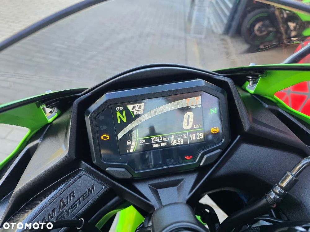 Kawasaki Ninja 400 - 18
