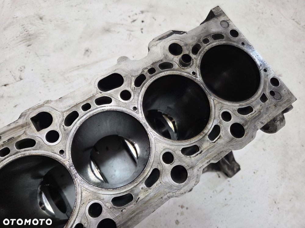 BLOK SILNIKA BMW E60 3.0 D OE 7792822 - 13