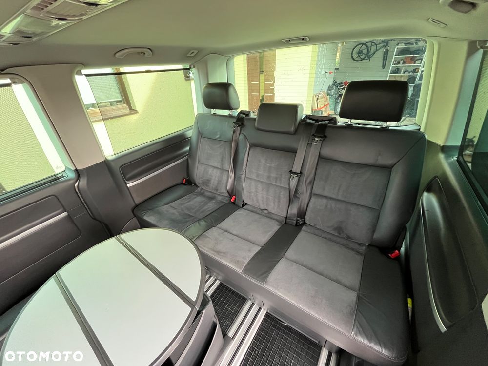 Volkswagen Multivan - 7