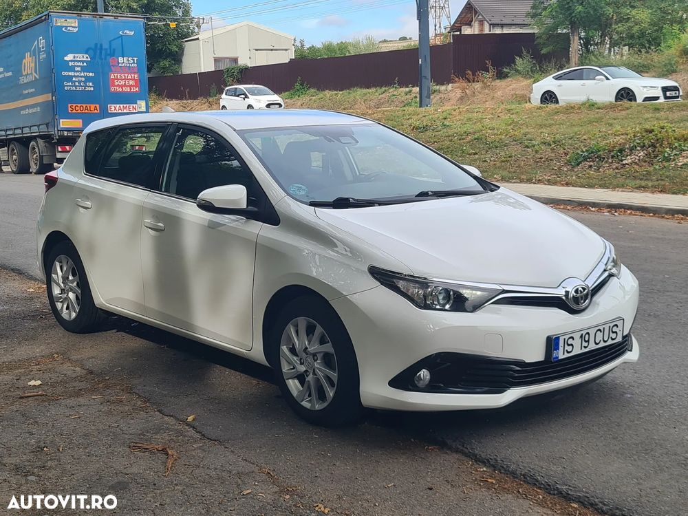 Toyota Auris 1.2 L Turbo Luna - 7