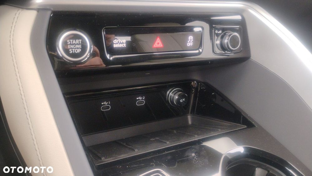 Audi Q5 Sportback - 32