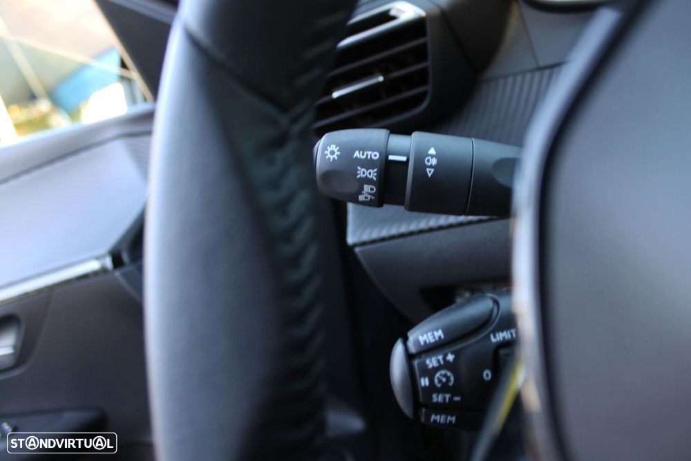 Peugeot 208 1.2 PureTech Active Pack - 8
