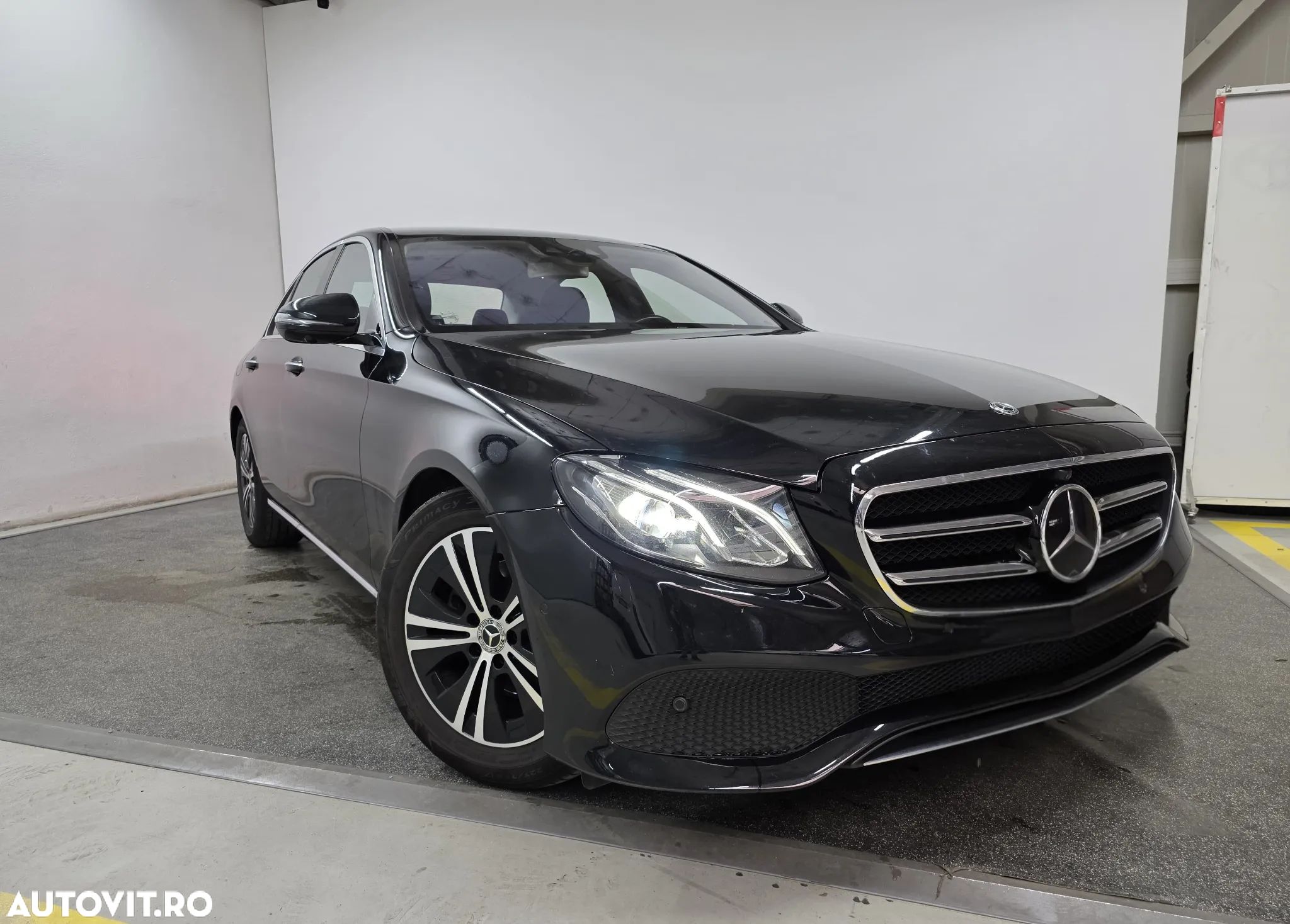 Mercedes-Benz E - 1