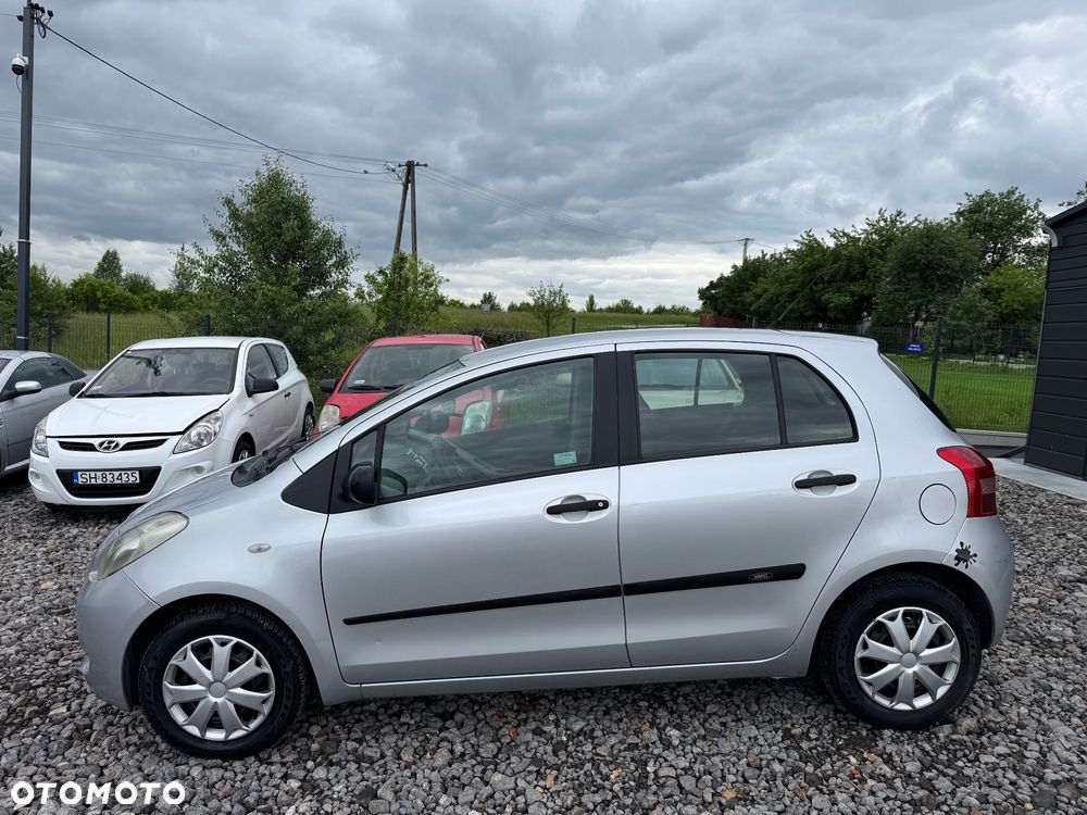 Toyota Yaris 1.0 Luna - 3